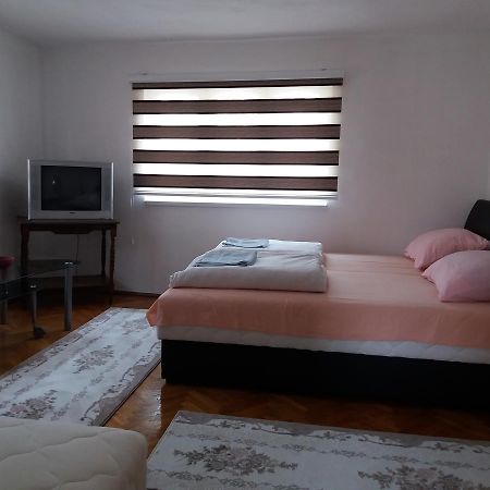 Guest House Dzemo Сараево Экстерьер фото