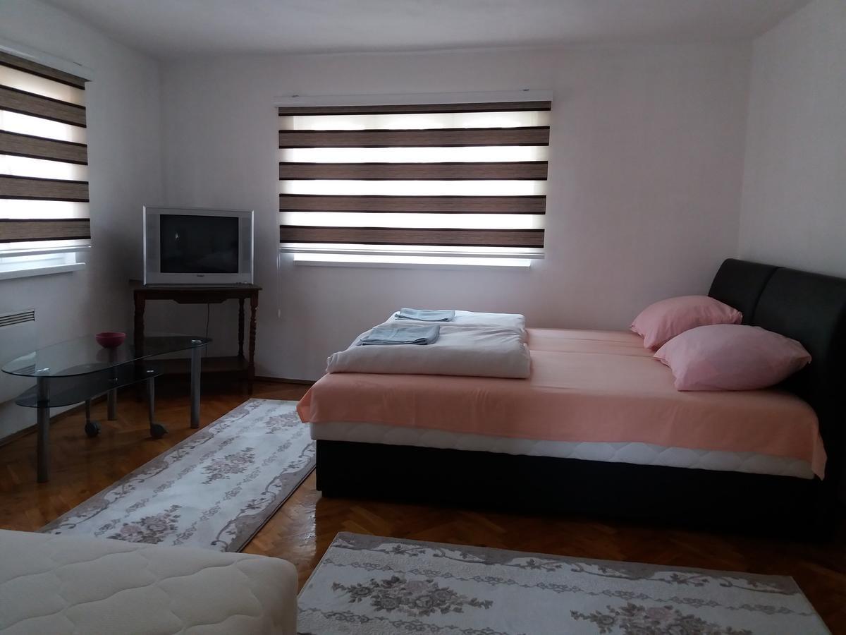 Guest House Dzemo Сараево Экстерьер фото